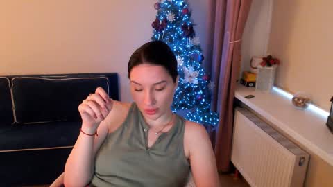 Heaven girl online show from 01-26-25, 12:01