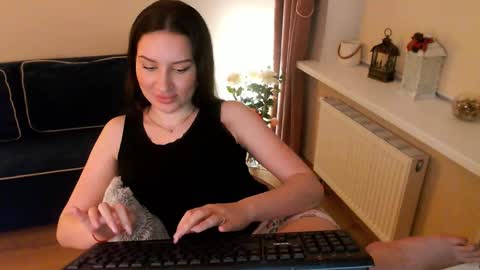 Heaven girl online show from 03-01-25, 09:04