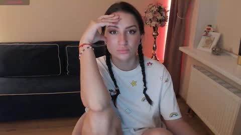 Heaven girl online show from 09-18-25, 06:32