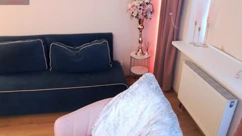 Heaven girl online show from 04-23-26, 05:04