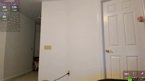 Snapshot of heaveniabb chatting on 12-14-24, 04:45 Helen online show from 12-14-24, 04:45