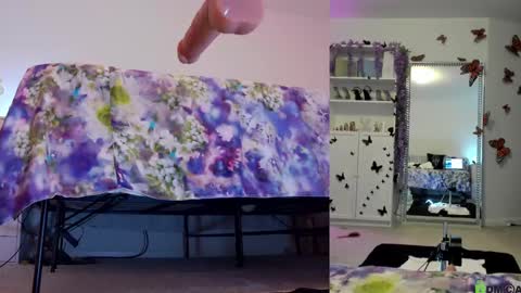 Snapshot of heaveniabb chatting on 10-01-25, 12:38 Helen online show from 10-01-25, 12:38