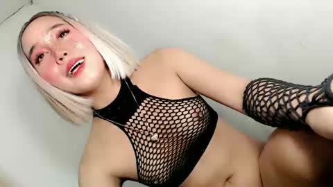 Snapshot of heavenly_abby chatting on 03-11-26, 02:06 heavenly_abby online show from 03-11-26, 02:06