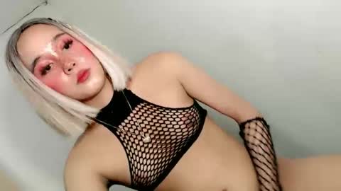 Snapshot of heavenly_abby chatting on 03-12-26, 12:17 heavenly_abby online show from 03-12-26, 12:17