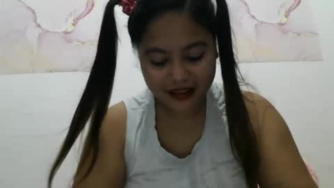 Snapshot of heavenlyeyes69 chatting on 12-19-24, 11:35 heavenlyeyes69 online show from 12-19-24, 11:35