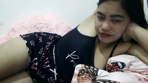 Snapshot of heavenlyeyes69 chatting on 01-25-25, 09:35 heavenlyeyes69 online show from 01-25-25, 09:35