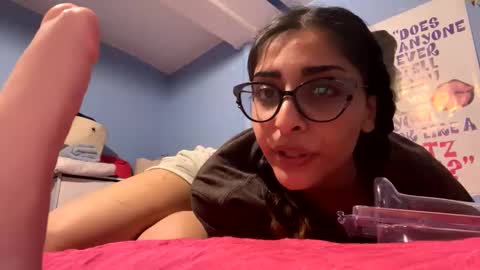 Snapshot of heavensbunny chatting on 12-25-24, 10:16 heaven the muslim slut online show from 12-25-24, 10:16