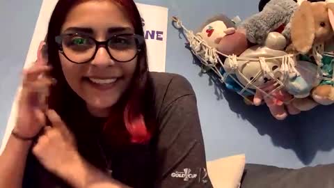 Snapshot of heavensbunny chatting on 01-02-25, 12:34 heaven the muslim slut online show from 01-02-25, 12:34