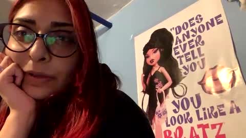 Snapshot of heavensbunny chatting on 01-14-25, 08:31 heaven the muslim slut online show from 01-14-25, 08:31