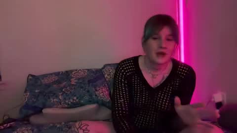 Snapshot of heavensentttt chatting on 01-18-25, 06:24 Saoirse online show from 01-18-25, 06:24