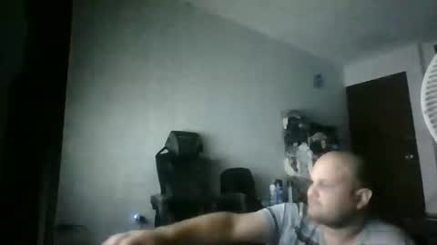 Snapshot of heavy_rebellxc chatting on 01-13-26, 05:13 Heavy Rebell online show from 01-13-26, 05:13