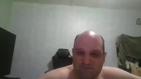 Snapshot of heavy_rebellxc chatting on 02-14-26, 06:54 Heavy Rebell online show from 02-14-26, 06:54