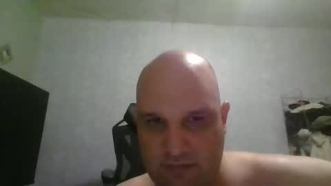 Snapshot of heavy_rebellxc chatting on 03-10-26, 04:28 Heavy Rebell online show from 03-10-26, 04:28