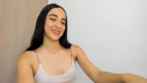 Alejandra online show from 02-25-25, 09:46