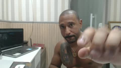 Snapshot of hebertgomes chatting on 01-13-26, 05:29 hebertgomes online show from 01-13-26, 05:29
