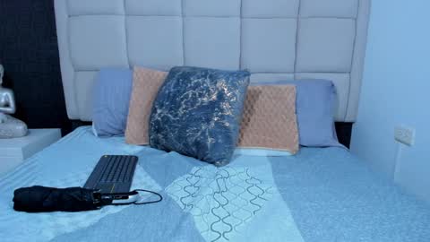 Snapshot of hecate1_ chatting on 01-10-25, 07:54 Keira Hecate online show from 01-10-25, 07:54