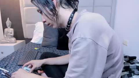 Snapshot of hecate1_ chatting on 02-12-25, 07:45 Keira Hecate online show from 02-12-25, 07:45