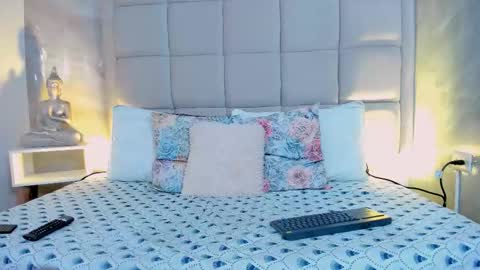 Keira Hecate online show from 01-08-26, 07:49