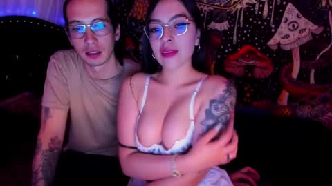 Snapshot of hecate_and_crow chatting on 01-18-25, 06:03 online show from 01-18-25, 06:03