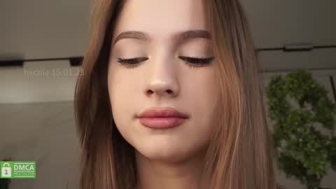 Snapshot of hecola chatting on 01-15-25, 02:24 Nika next stream  200pm GMT online show from 01-15-25, 02:24