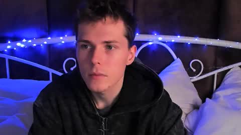 Snapshot of hector_spector chatting on 12-14-25, 10:42 Hector online show from 12-14-25, 10:42