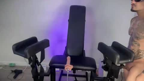 Snapshot of hectorramirezxxx chatting on 03-02-25, 08:18 LockedThug online show from 03-02-25, 08:18