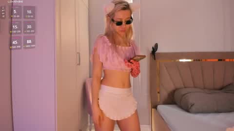 Call me Mia online show from 04-26-26, 05:16