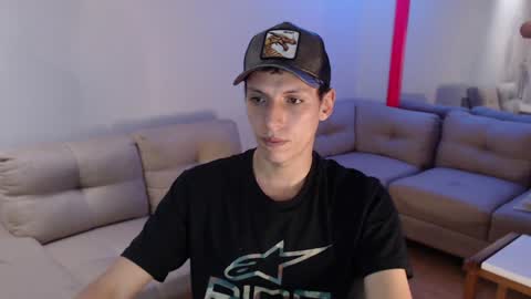 Snapshot of hefesto_69 chatting on 12-26-24, 08:53 hefesto_69 online show from 12-26-24, 08:53