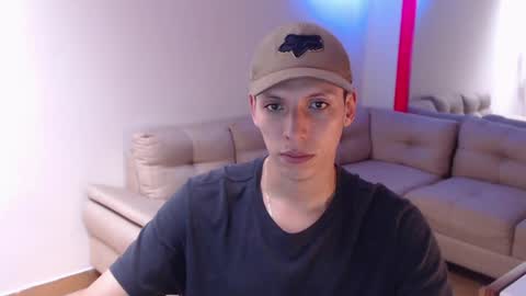 Snapshot of hefesto_69 chatting on 01-17-25, 08:11 hefesto_69 online show from 01-17-25, 08:11