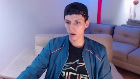 Snapshot of hefesto_69 chatting on 02-11-25, 07:27 hefesto_69 online show from 02-11-25, 07:27