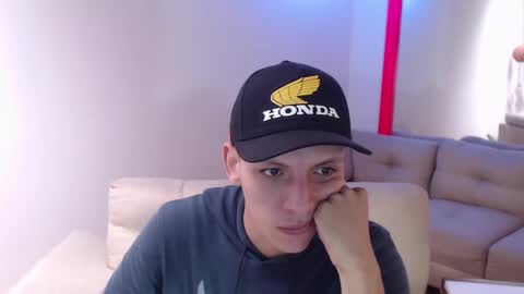 Snapshot of hefesto_69 chatting on 03-10-25, 08:23 hefesto_69 online show from 03-10-25, 08:23