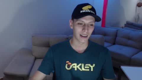 Snapshot of hefesto_69 chatting on 03-11-25, 09:15 hefesto_69 online show from 03-11-25, 09:15