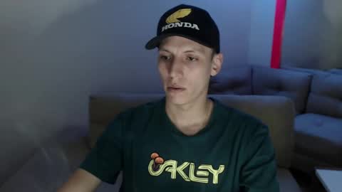 Snapshot of hefesto_69 chatting on 03-12-25, 12:20 hefesto_69 online show from 03-12-25, 12:20