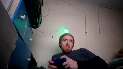 Snapshot of heffy95 chatting on 10-30-25, 10:27 heffy95 online show from 10-30-25, 10:27