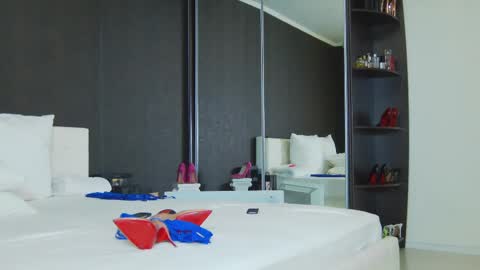 Helen online show from 02-21-25, 04:29