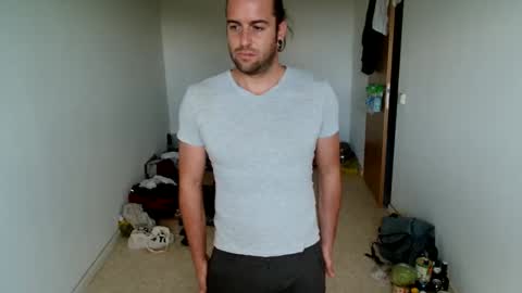 Snapshot of hei_69 chatting on 09-12-25, 01:11 hei_69 online show from 09-12-25, 01:11