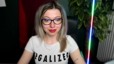 Heidi online show from 04-14-26, 04:40