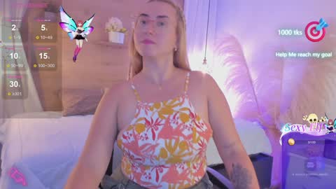 Snapshot of heidishayk chatting on 12-13-24, 07:21 ANTARA REY online show from 12-13-24, 07:21