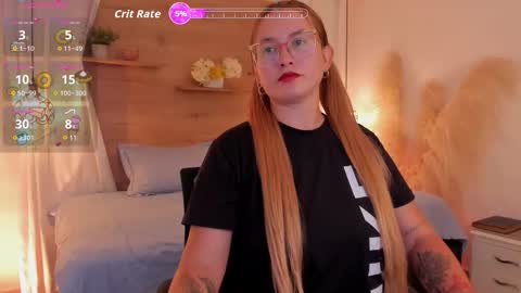 Snapshot of heidishayk chatting on 09-17-25, 07:15 ANTARA REY online show from 09-17-25, 07:15