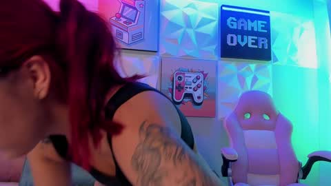   online show from 02-03-25, 11:31