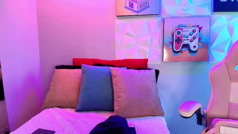   online show from 03-07-25, 11:29