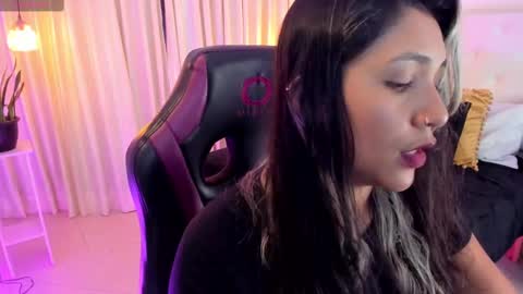              online show from 02-12-25, 06:09