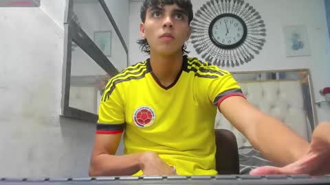 heiker_ online show from 03-09-25, 02:39