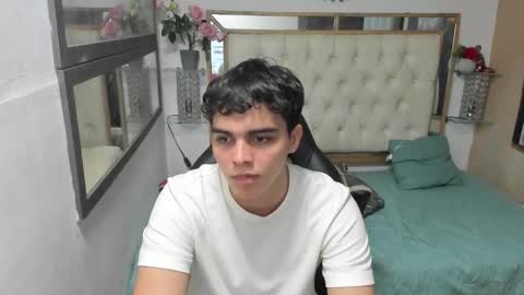 heiker_ online show from 09-25-25, 02:59