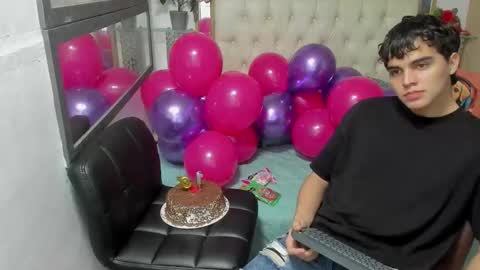 heiker_ online show from 10-16-25, 03:29