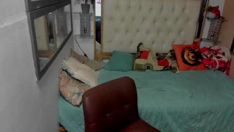 heiker_ online show from 11-17-25, 02:17