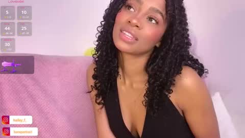 Snapshot of heily_fox chatting on 02-20-25, 05:55 HEILY  online show from 02-20-25, 05:55