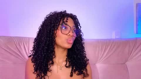 Snapshot of heily_fox chatting on 03-01-25, 09:40 HEILY  online show from 03-01-25, 09:40