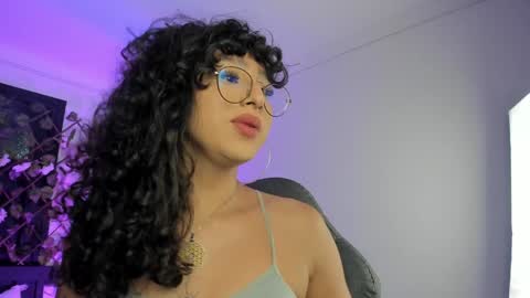 Snapshot of heka_prudence chatting on 12-09-24, 03:18 Heka Prudence online show from 12-09-24, 03:18