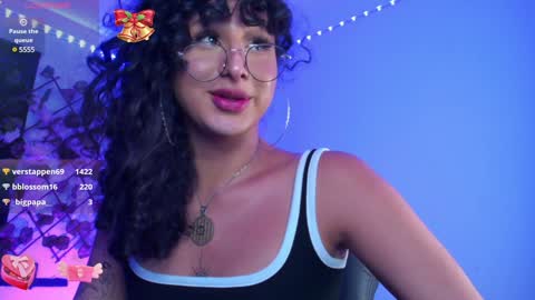Snapshot of heka_prudence chatting on 12-13-24, 07:36 Heka Prudence online show from 12-13-24, 07:36